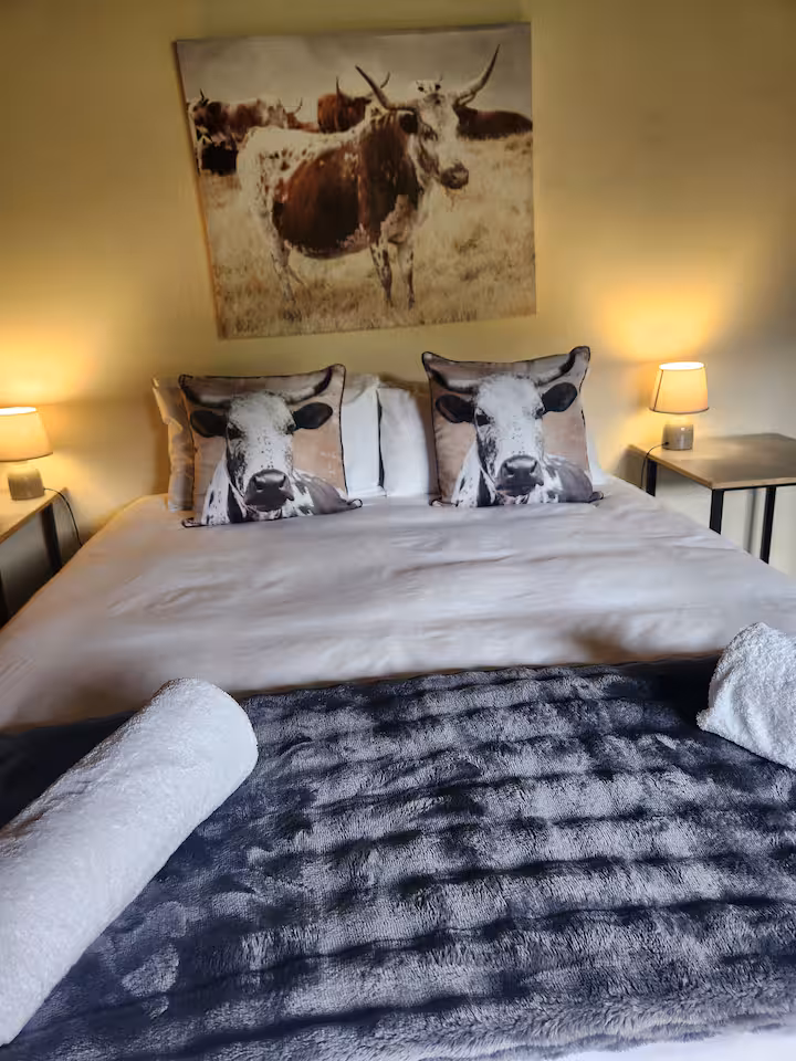 Room Three photo 3
